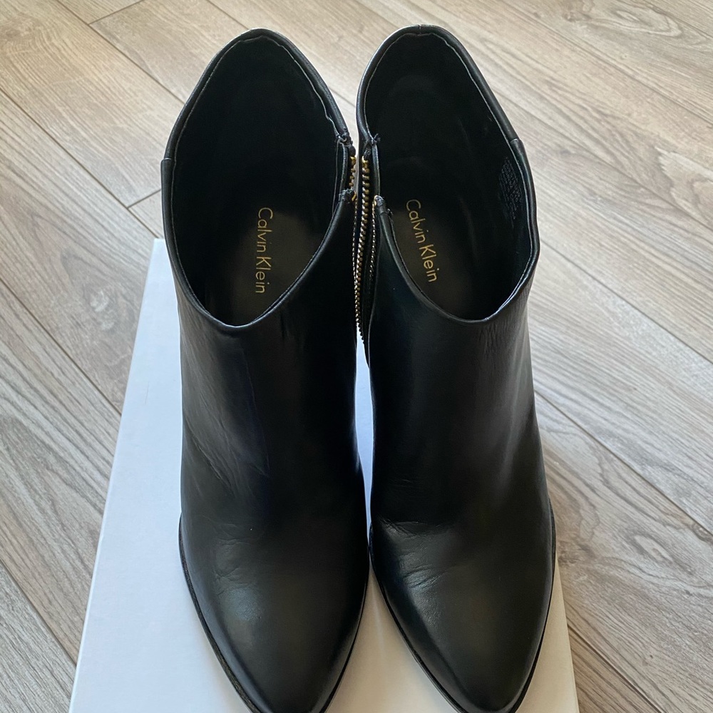 Calvin Klein genuine leather women boots